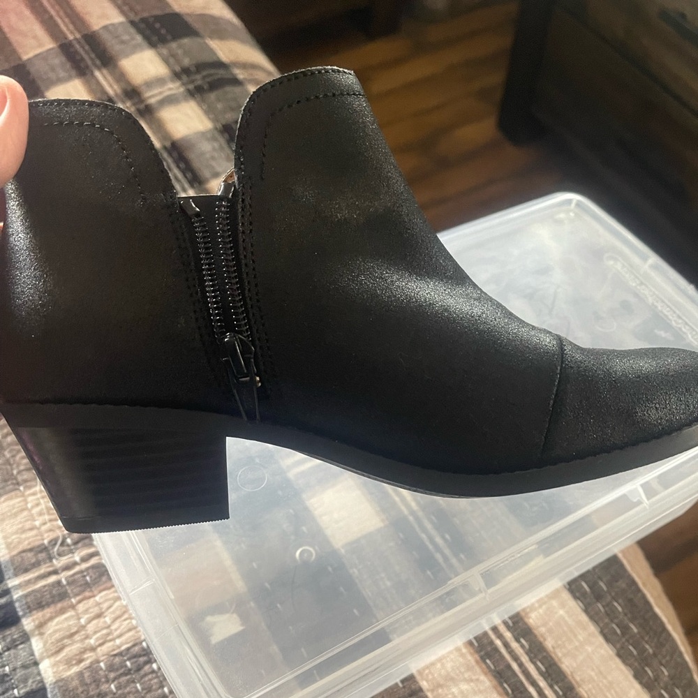 Vionic booties